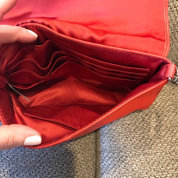 Coach Clutch - Picture 3 of 5